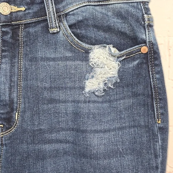 Judy Blue Boyfriend Fit Medium Wash Stretch Distressed Jeans Size 11/30 JB82328 - Picture 5 of 15